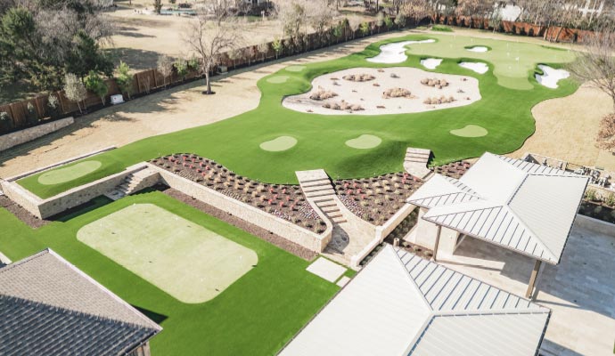 Backyard putting green golf