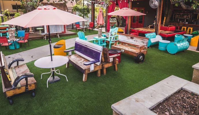 Installed Artificial Turf for Restaurant