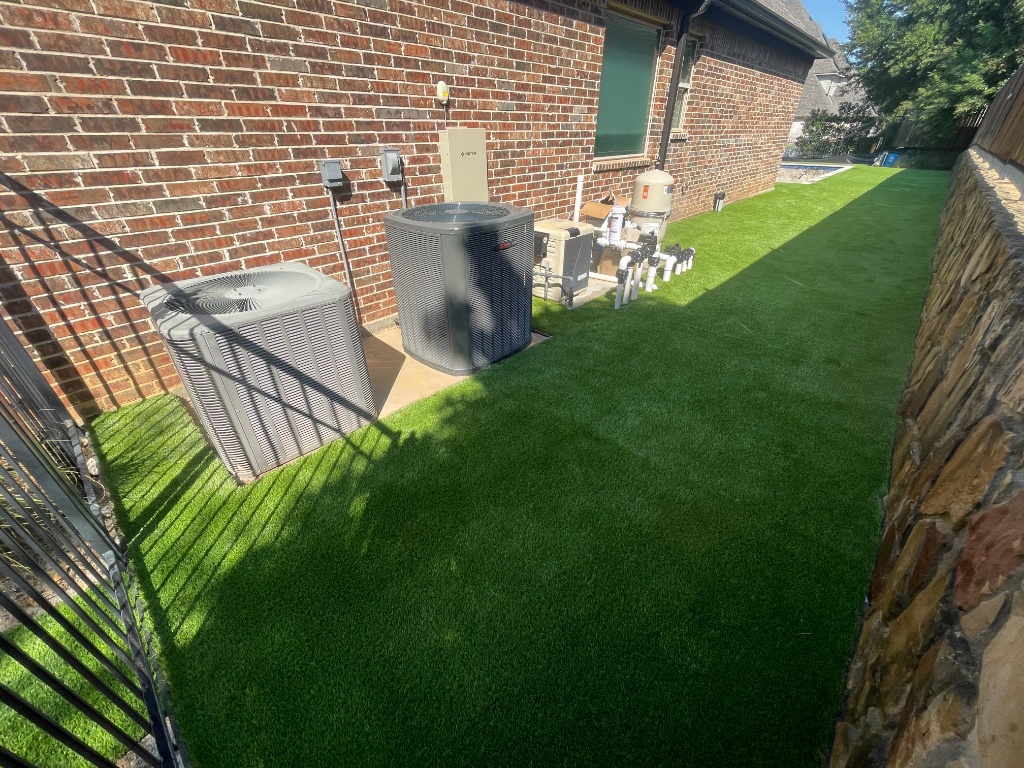 durable-fake-grass-side-yard-equipment