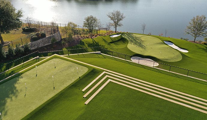 Lakefront private golf