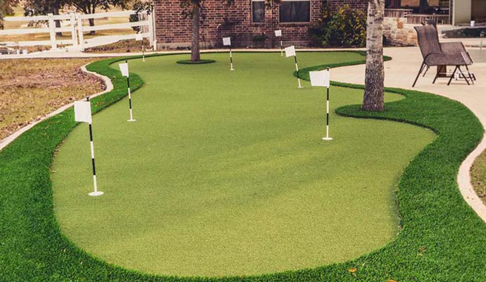 Custom residential backyard putting green turf